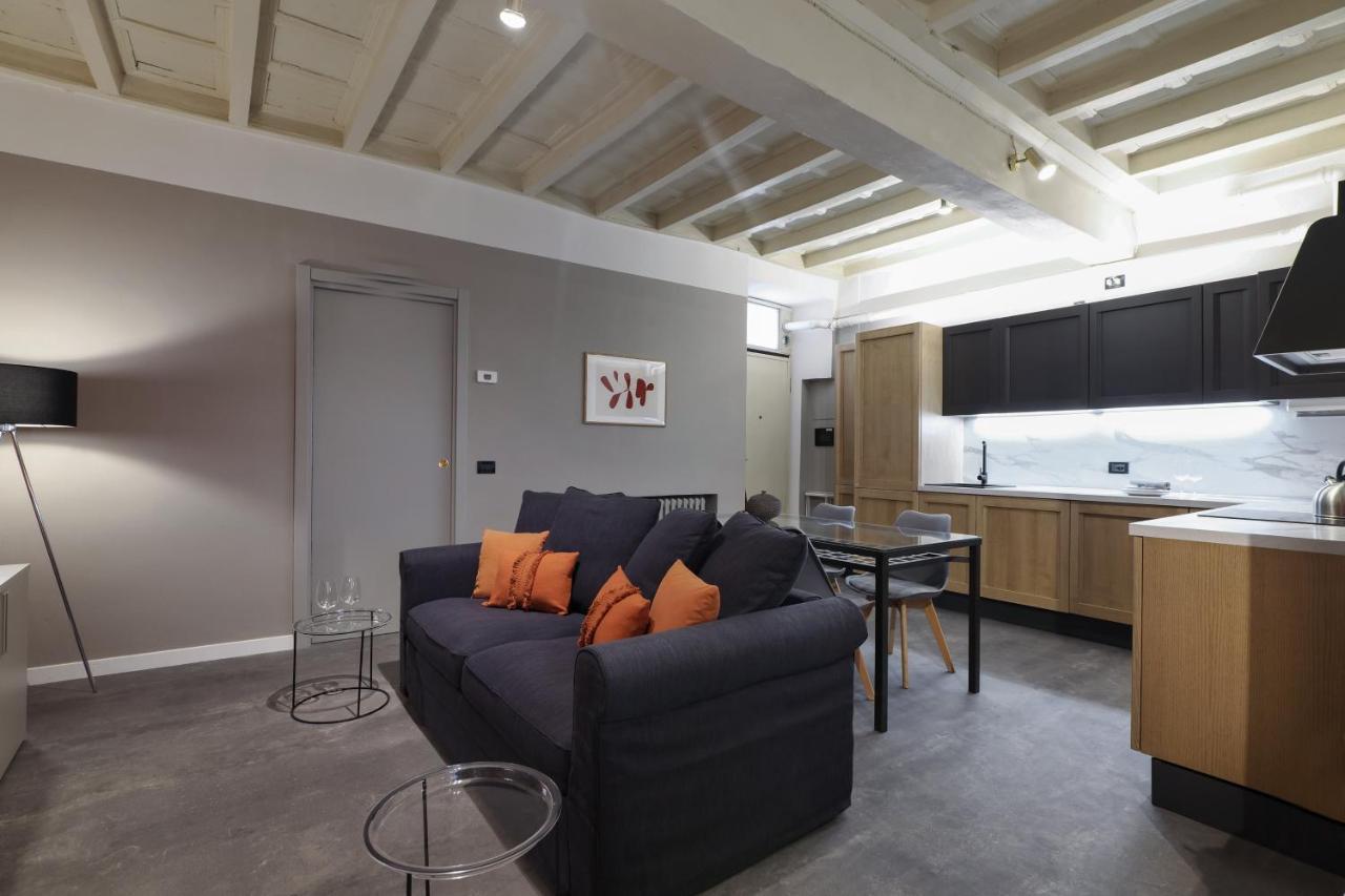 Contempora Apartments - Ampio Monolocale Medici 7 Milan Bagian luar foto