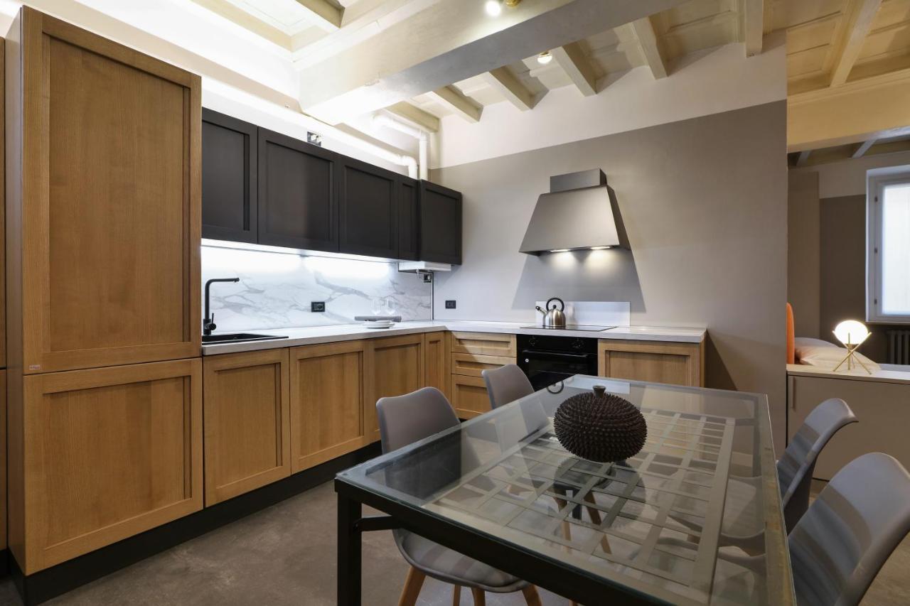 Contempora Apartments - Ampio Monolocale Medici 7 Milan Bagian luar foto