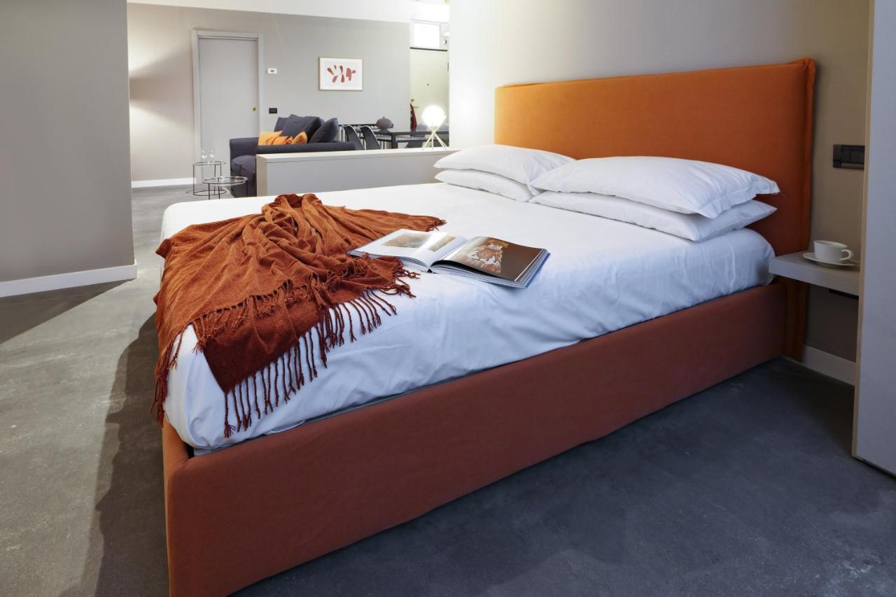 Contempora Apartments - Ampio Monolocale Medici 7 Milan Bagian luar foto