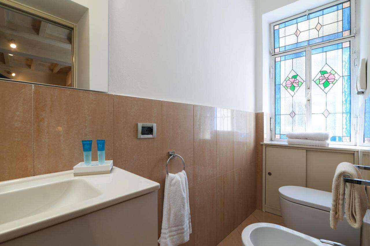 Contempora Apartments - Ampio Monolocale Medici 7 Milan Bagian luar foto