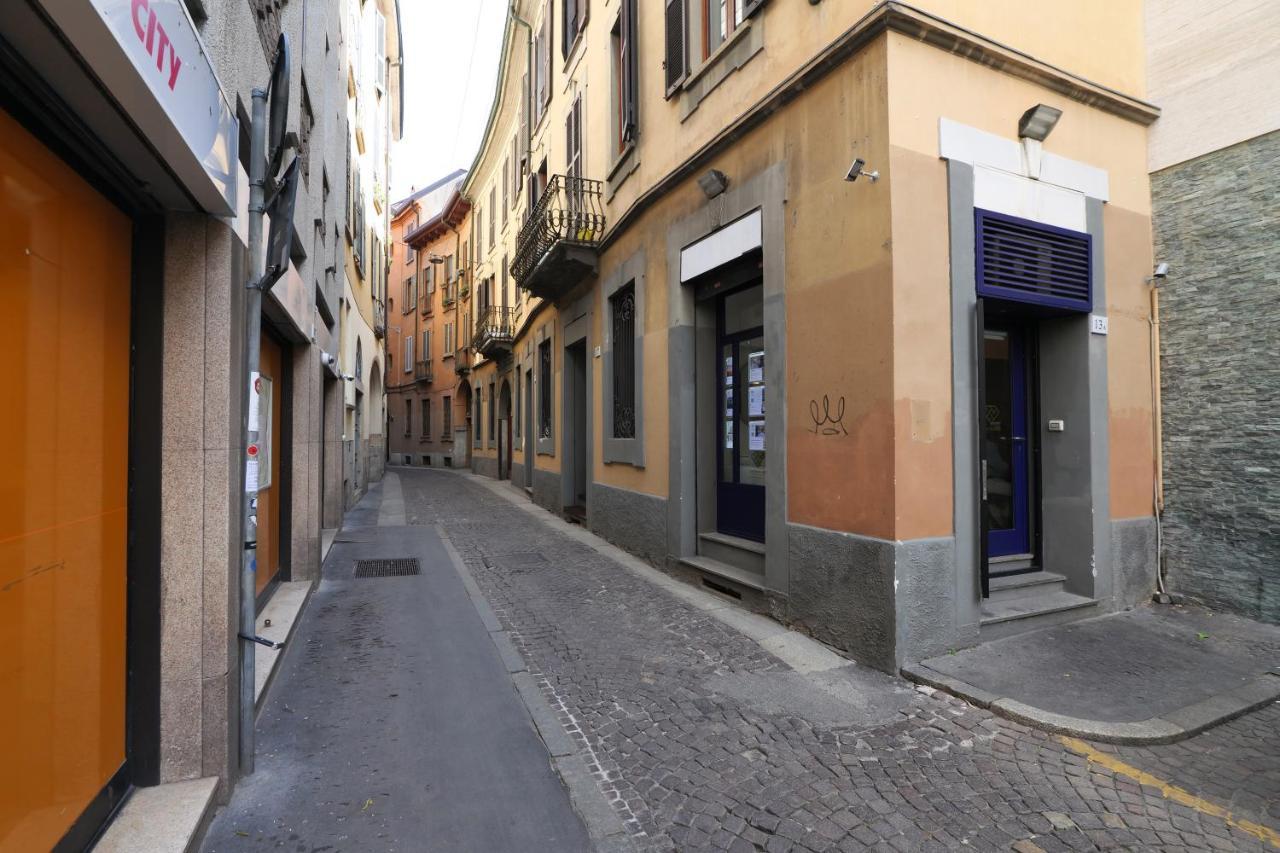 Contempora Apartments - Ampio Monolocale Medici 7 Milan Bagian luar foto