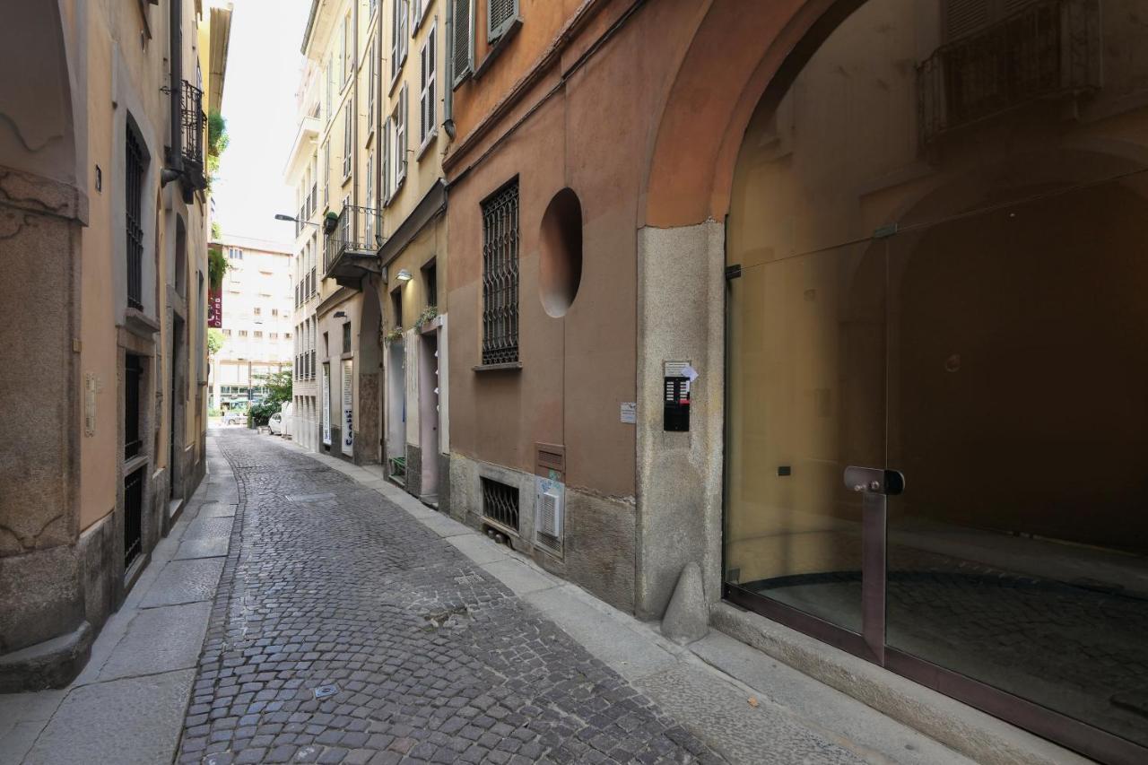 Contempora Apartments - Ampio Monolocale Medici 7 Milan Bagian luar foto