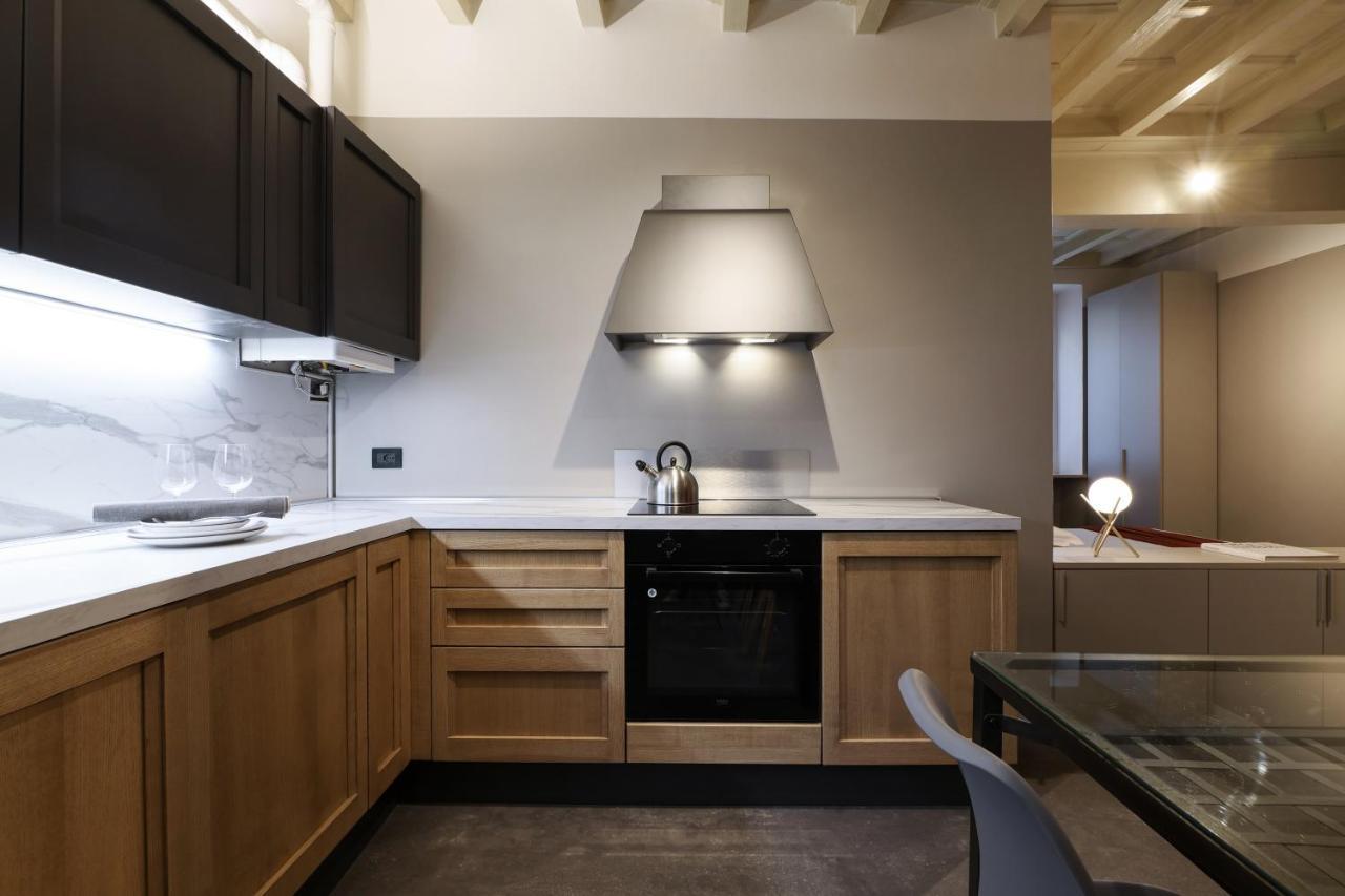 Contempora Apartments - Ampio Monolocale Medici 7 Milan Bagian luar foto
