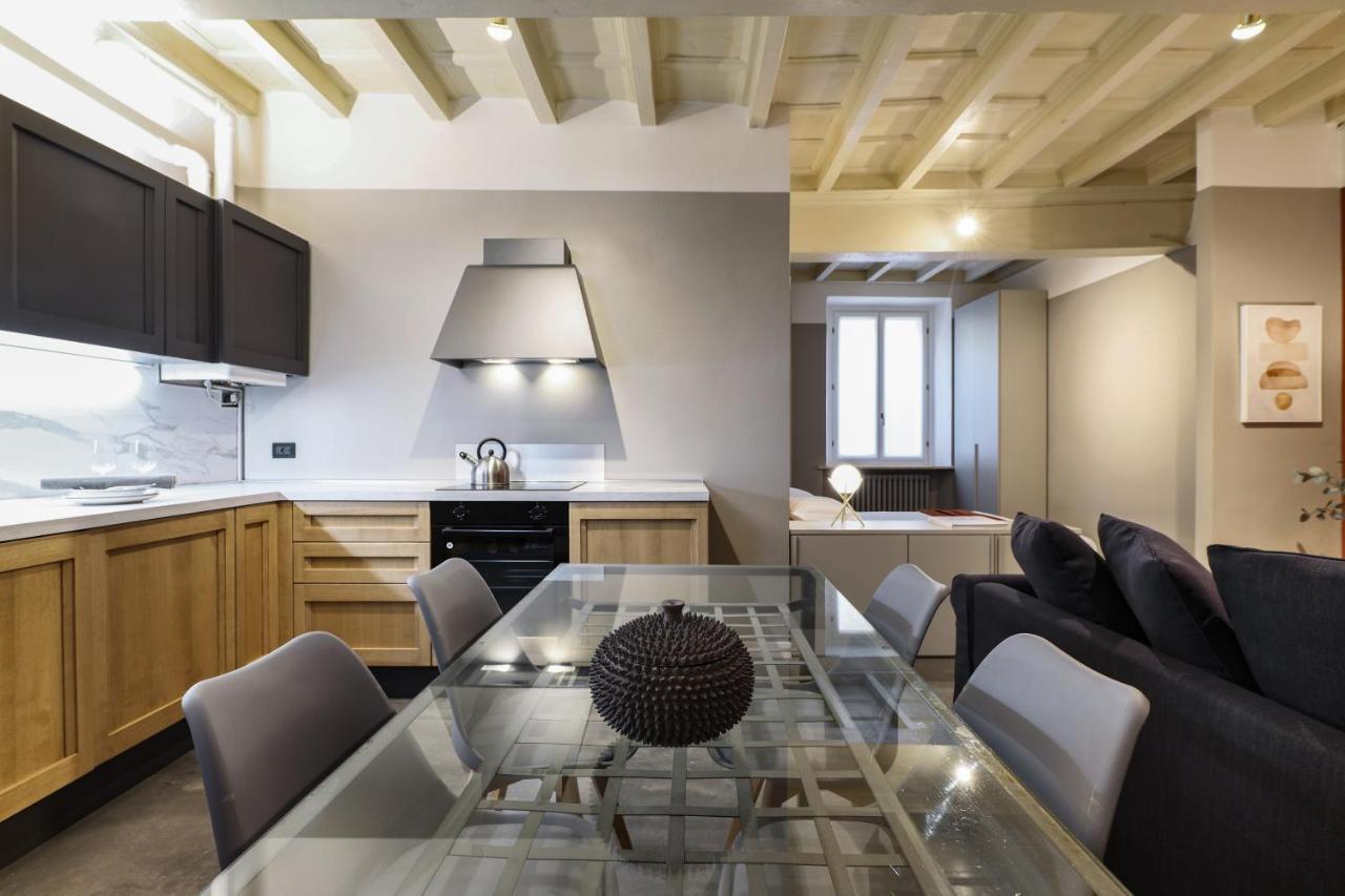 Contempora Apartments - Ampio Monolocale Medici 7 Milan Bagian luar foto