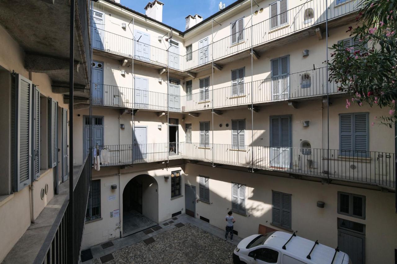 Contempora Apartments - Ampio Monolocale Medici 7 Milan Bagian luar foto