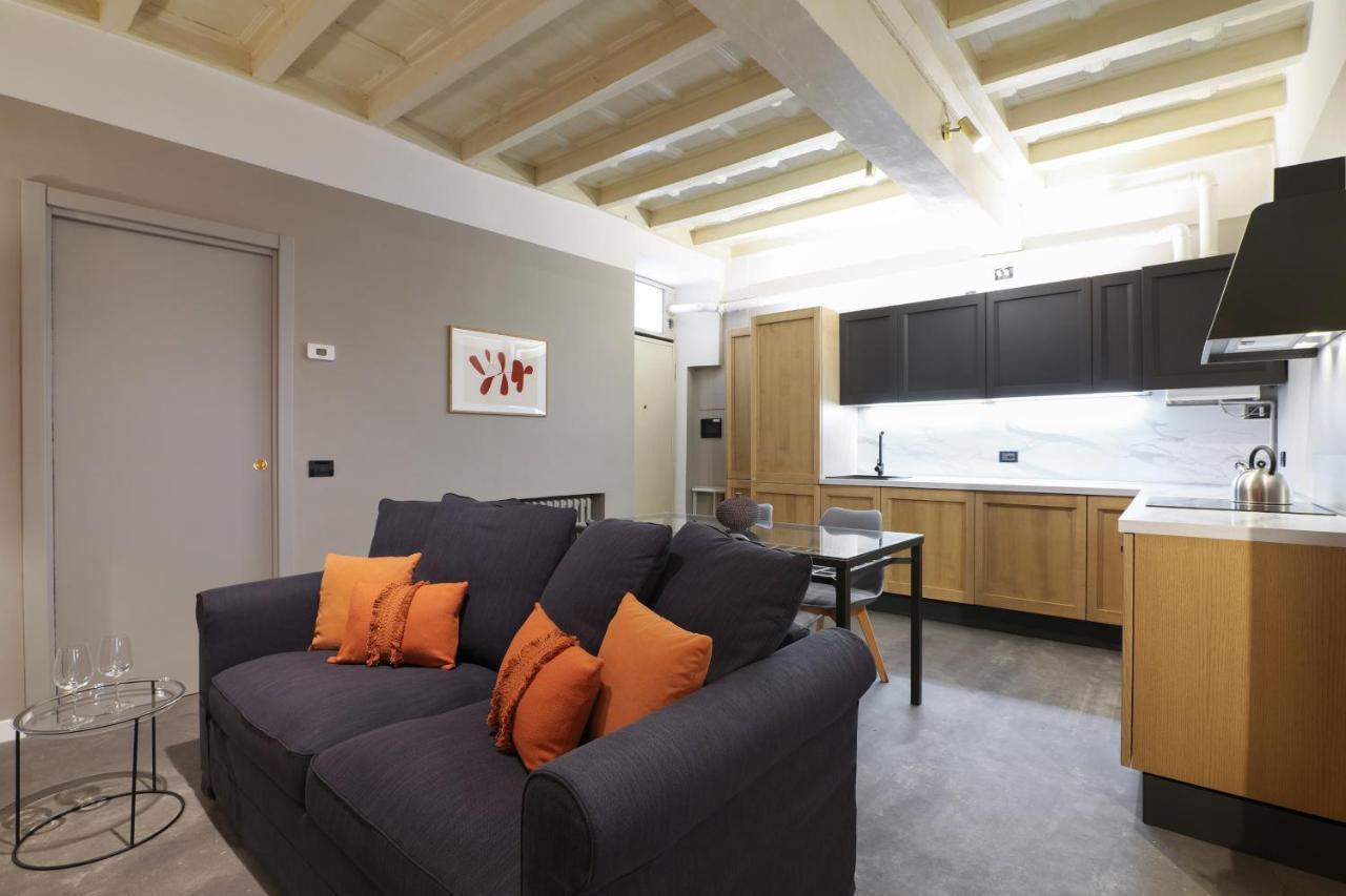 Contempora Apartments - Ampio Monolocale Medici 7 Milan Bagian luar foto